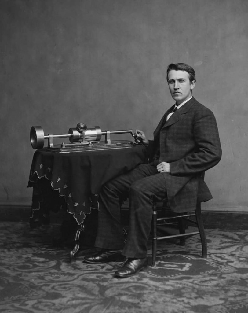 Thomas Edison y su fonografo